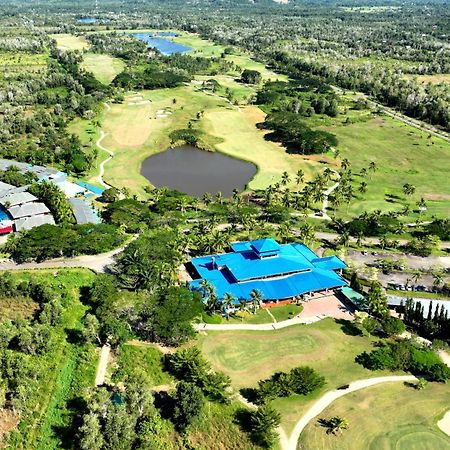 Artitaya Borneo Golf & Resort Papar Екстериор снимка