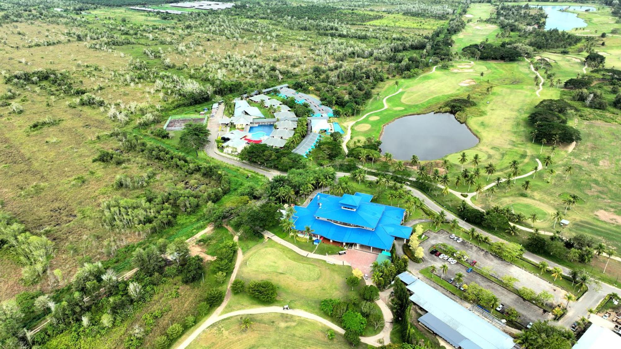 Artitaya Borneo Golf & Resort Papar Екстериор снимка