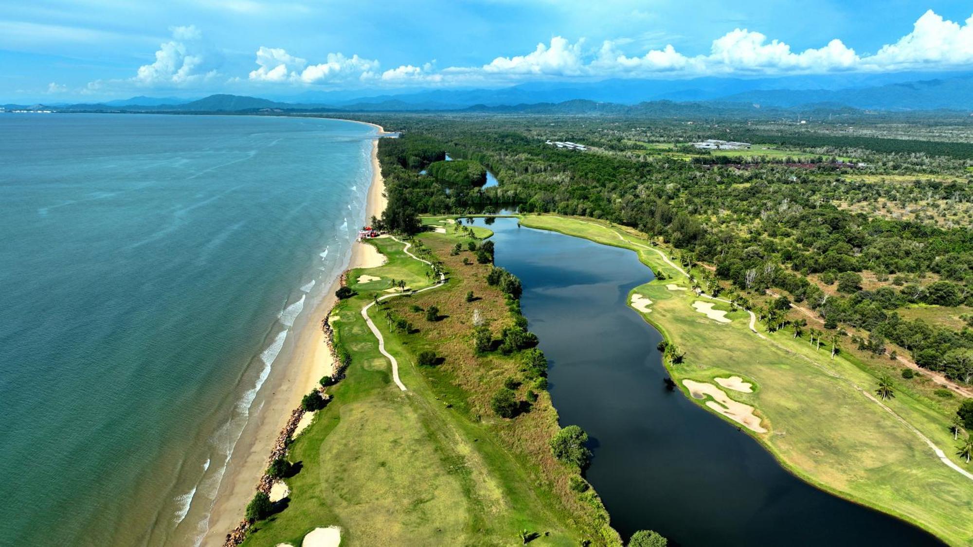Artitaya Borneo Golf & Resort Papar Екстериор снимка