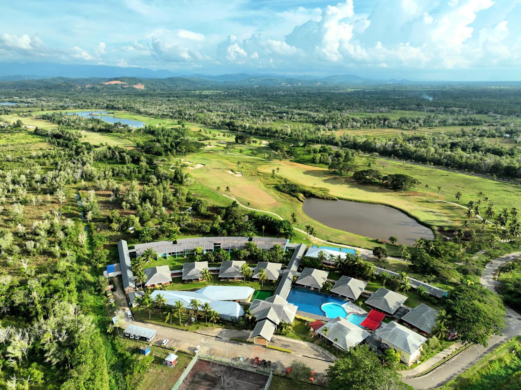 Artitaya Borneo Golf & Resort Papar Екстериор снимка