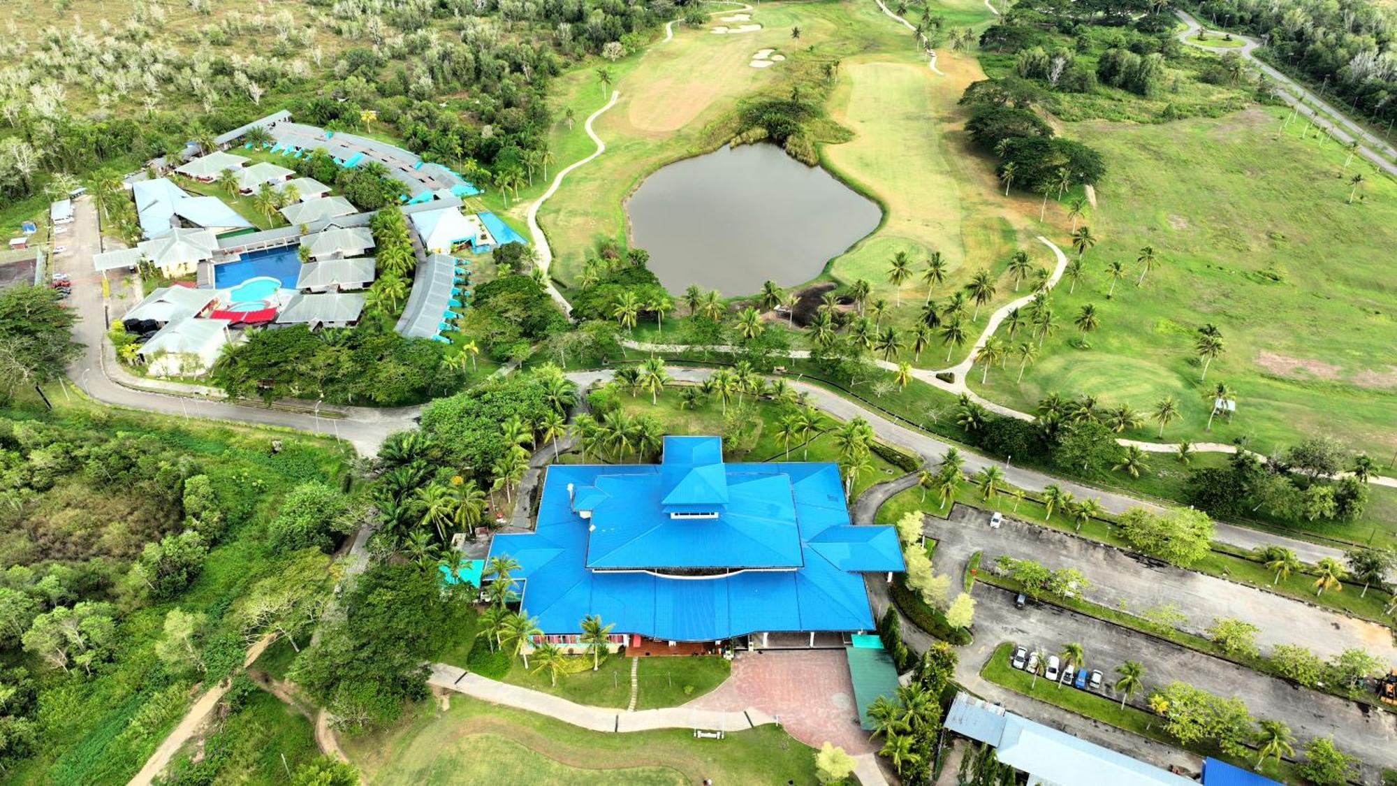 Artitaya Borneo Golf & Resort Papar Екстериор снимка