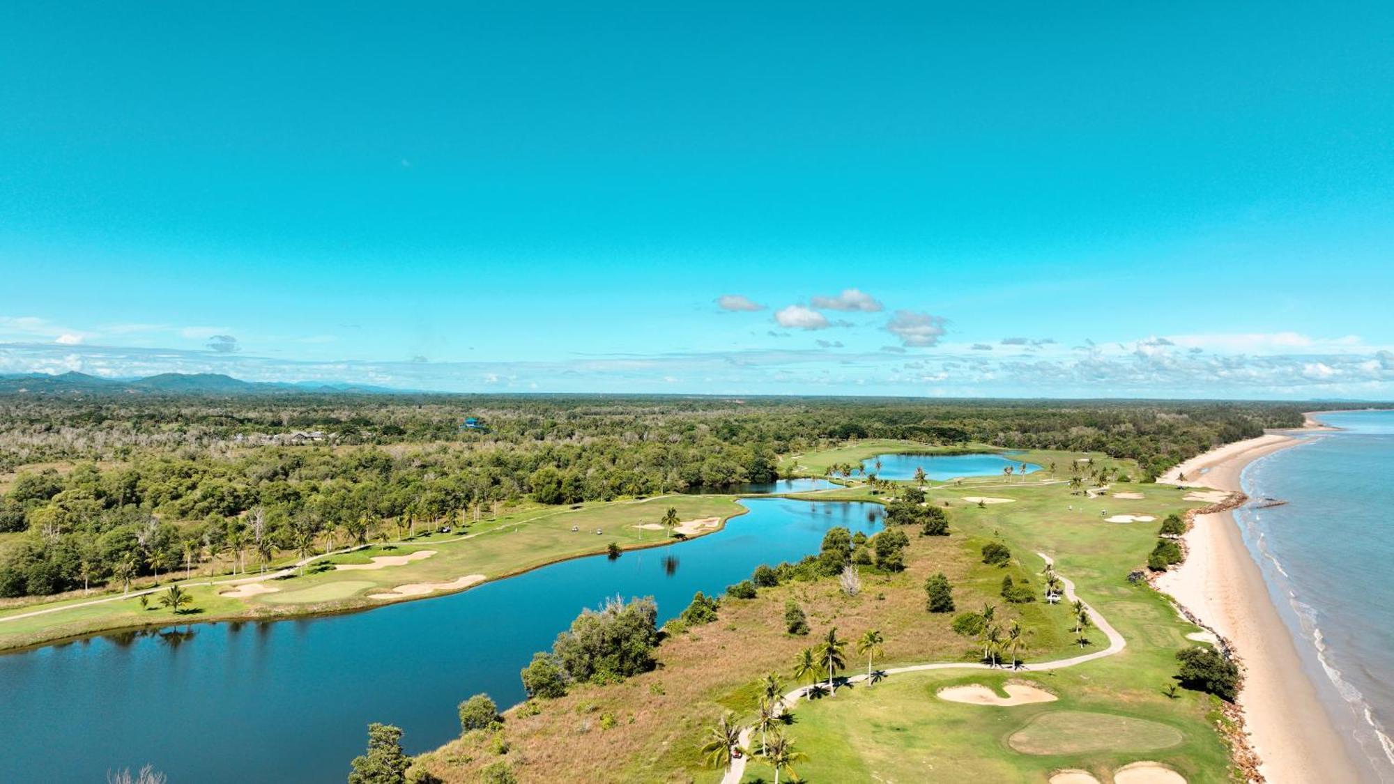 Artitaya Borneo Golf & Resort Papar Екстериор снимка