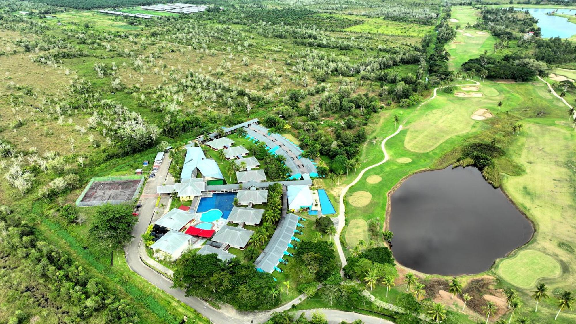 Artitaya Borneo Golf & Resort Papar Екстериор снимка