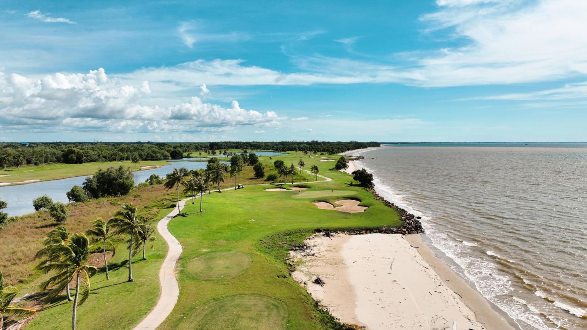 Artitaya Borneo Golf & Resort Papar Екстериор снимка