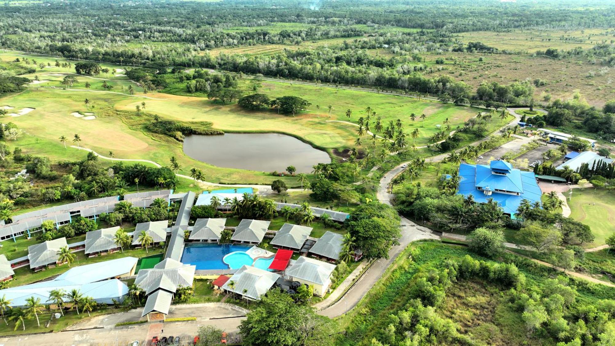Artitaya Borneo Golf & Resort Papar Екстериор снимка