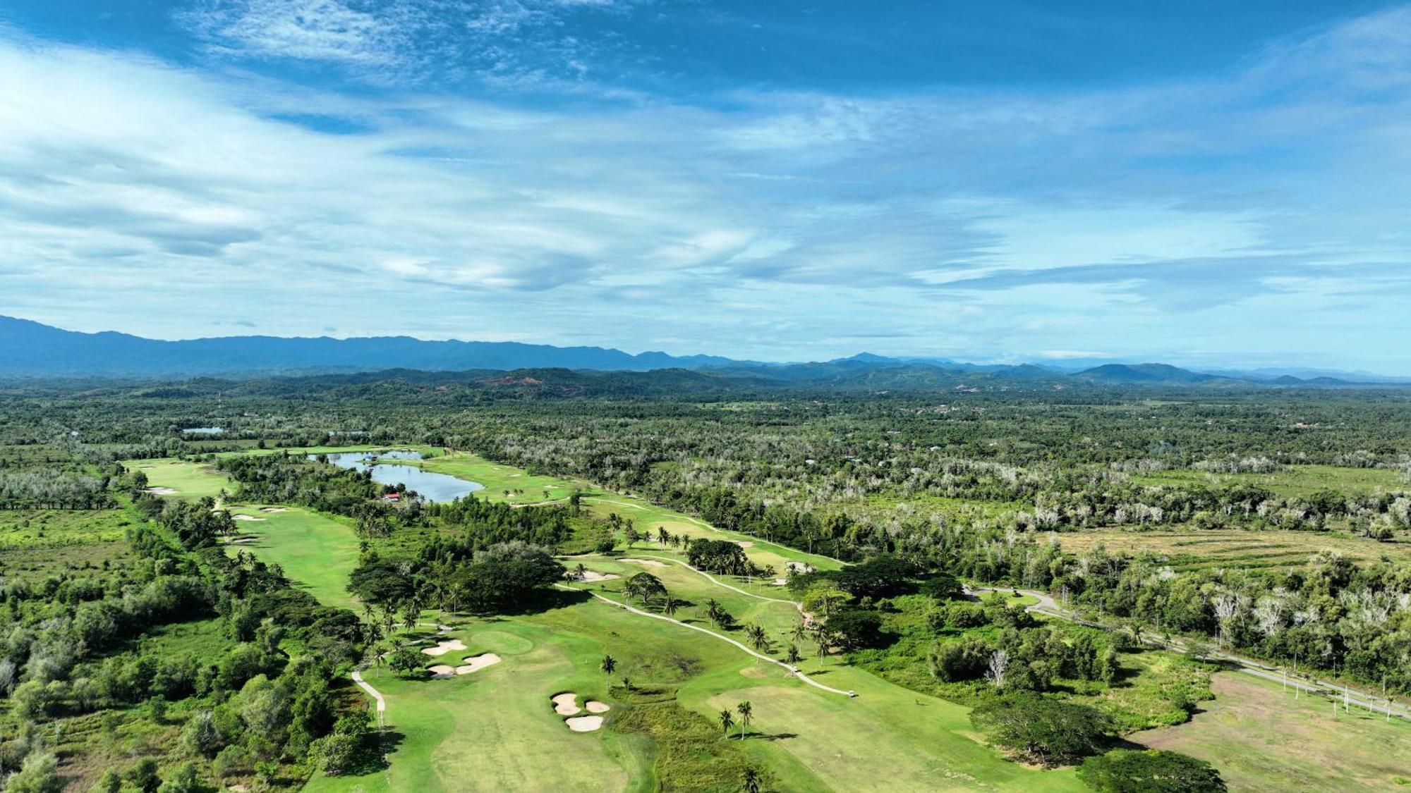 Artitaya Borneo Golf & Resort Papar Екстериор снимка
