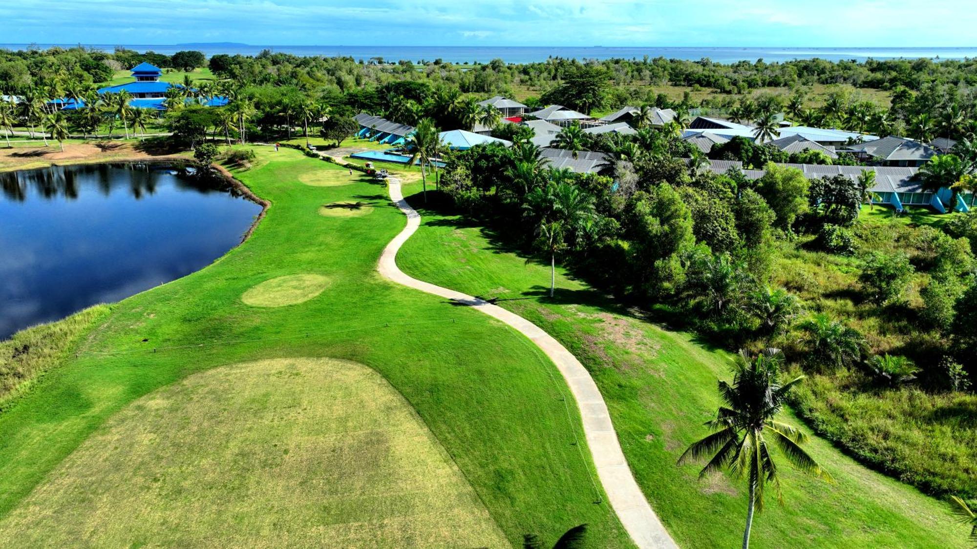 Artitaya Borneo Golf & Resort Papar Екстериор снимка